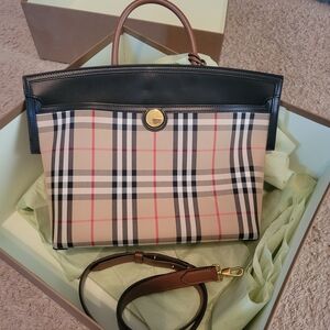 Burberry Beige and Black Checkered Women's Bag